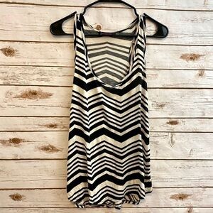 Chevron Print Black and White Tank